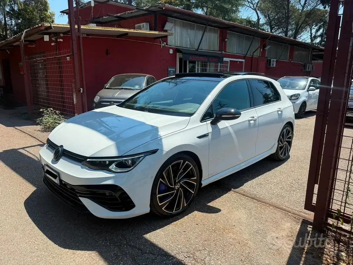 Usata VW Golf VIII GTI 333 CV (244 kW) 2023 Bianco Berlina