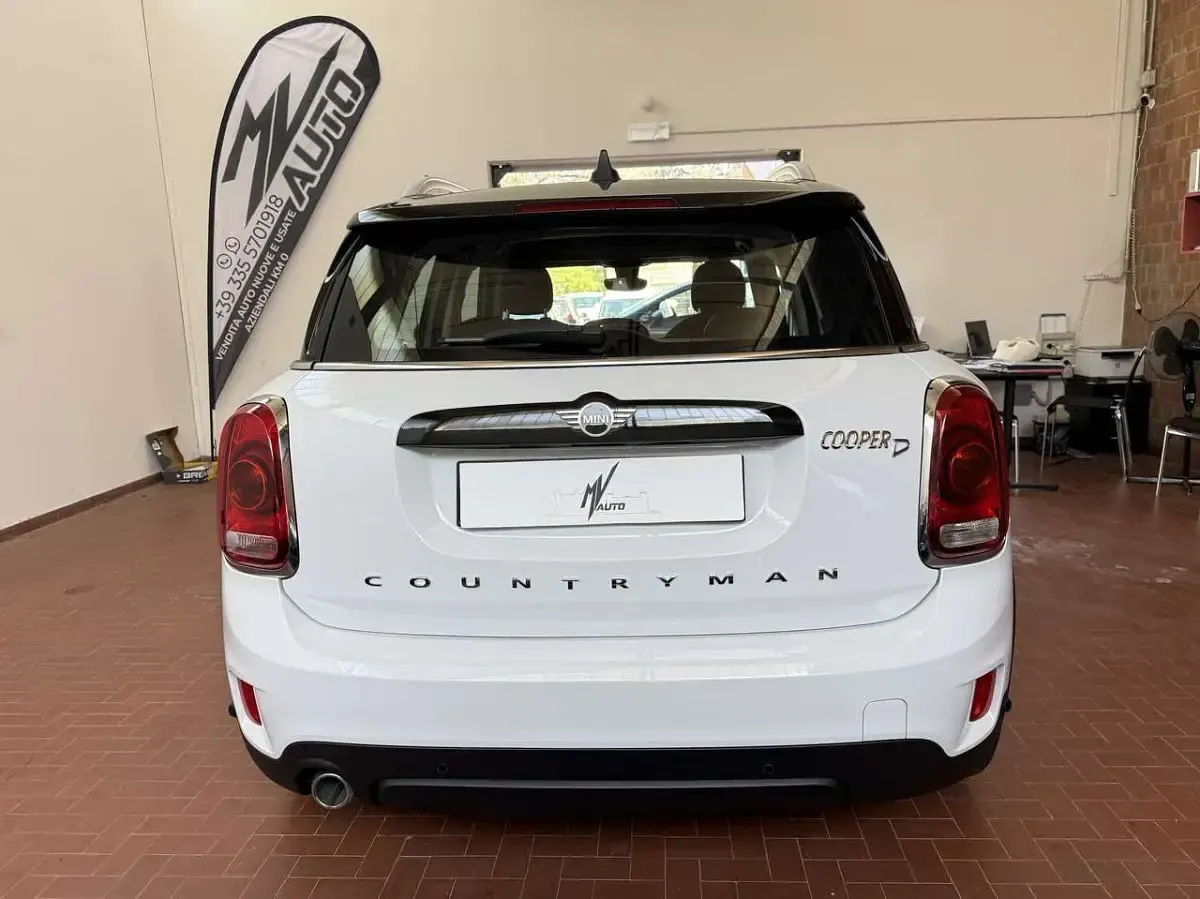 Usata Mini Cooper D Countryman Business 150 CV (110 kW) 2019 Bianco SUV