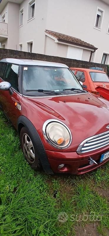 Usata Mini Cooper D Clubman 120 CV (88 kW) 2009 Rosso Station wagon
