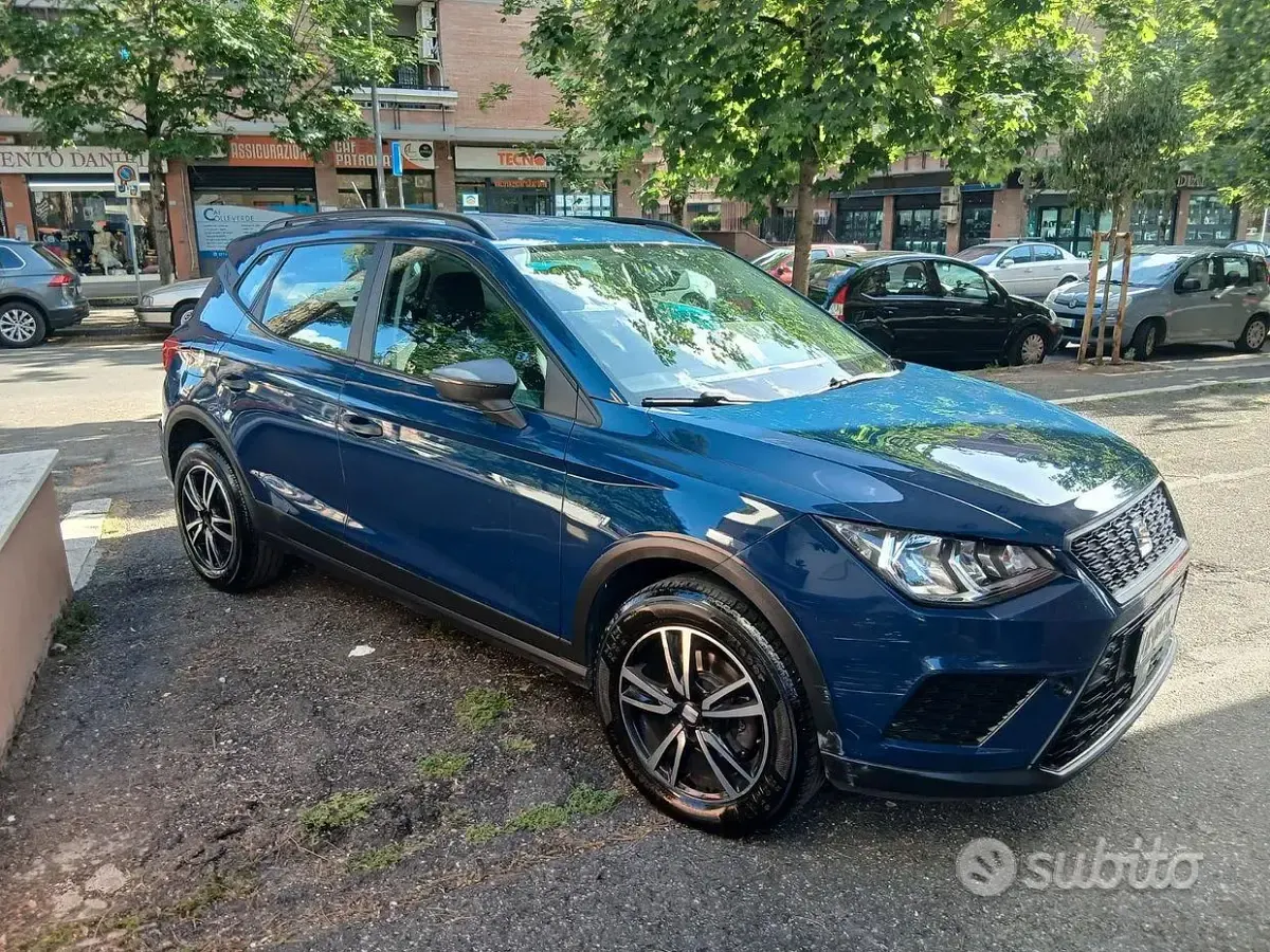 Usata Seat Arona Style 115 CV (84 kW) 2018 Blu SUV