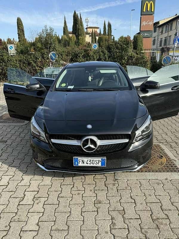 Usata Mercedes CLA200 Business 136 CV (100 kW) 2017 Nero Berlina
