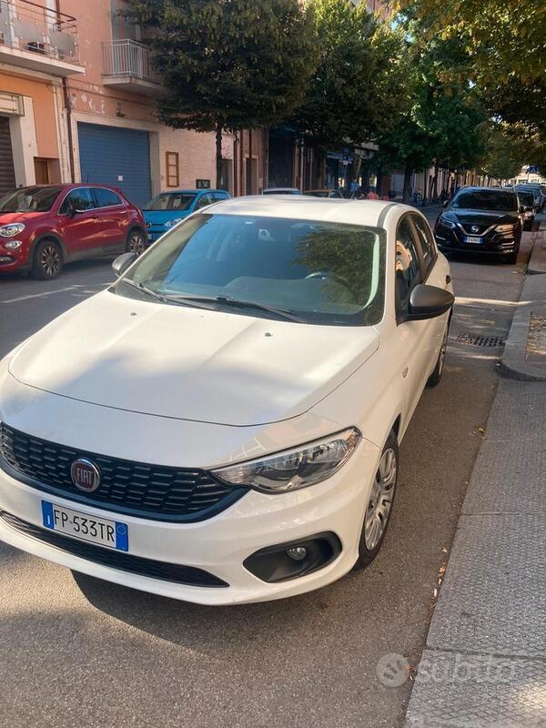 Usato 2018 Fiat Tipo 1.4 Benzin 76 CV (13.000 €)