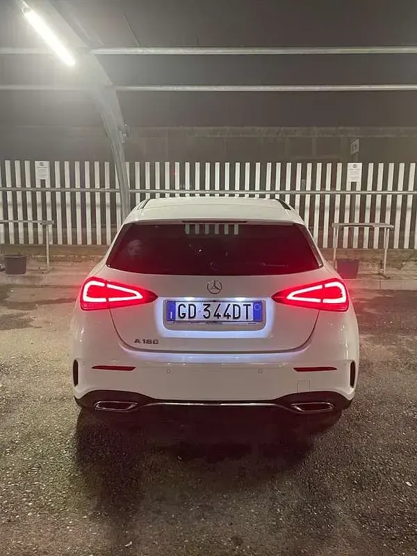 Usata Mercedes A180 Premium 136 CV (100 kW) 2020 Bianco Berlina