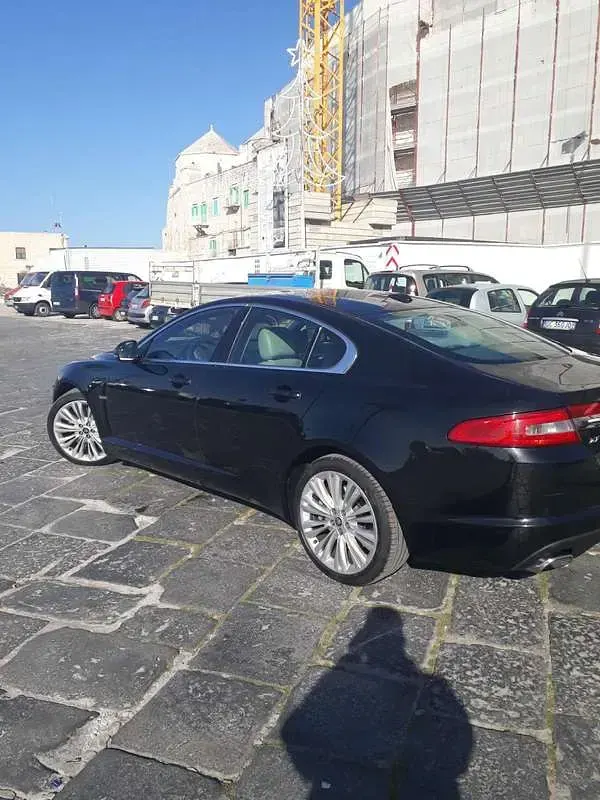 Usata Jaguar XF Premium Luxury 241 CV (177 kW) 2010 Nero Berlina
