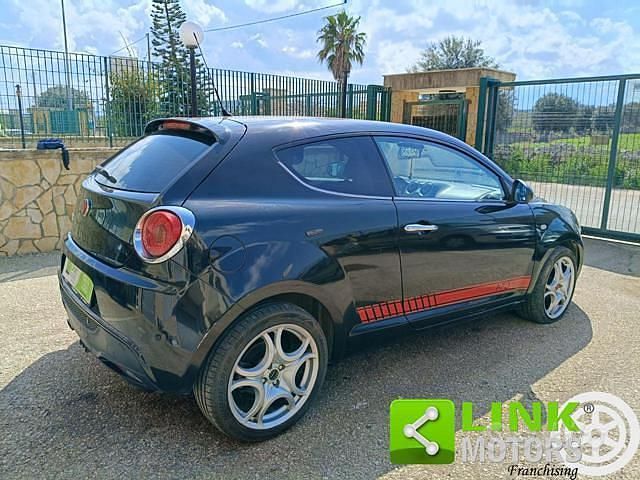 Usata Alfa Romeo MiTo Distinctive 105 CV (77 kW) 2011 Nero Utilitaria