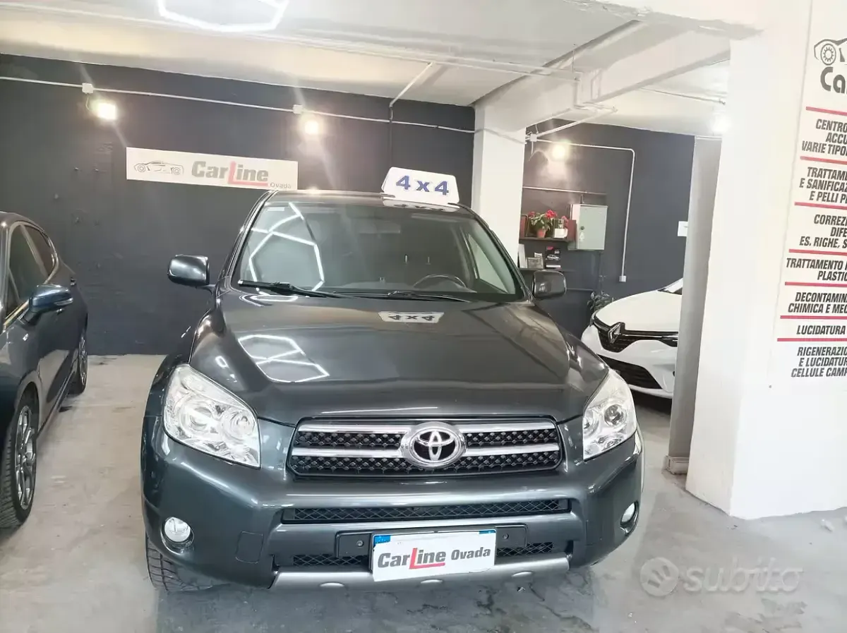 Usata Toyota RAV4 177 CV (130 kW) 2008 Grigio SUV