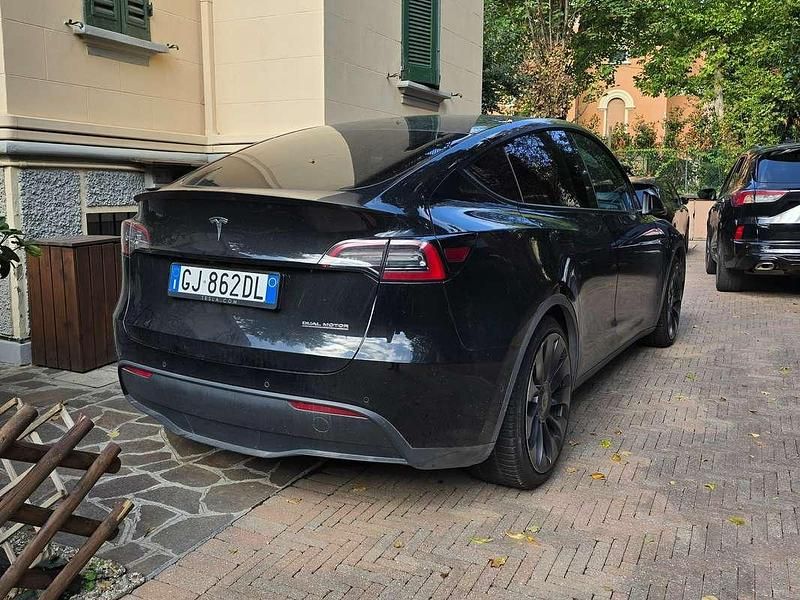 Usata Tesla Model Y Performance 155 kW (211 CV) 2022 Nero SUV