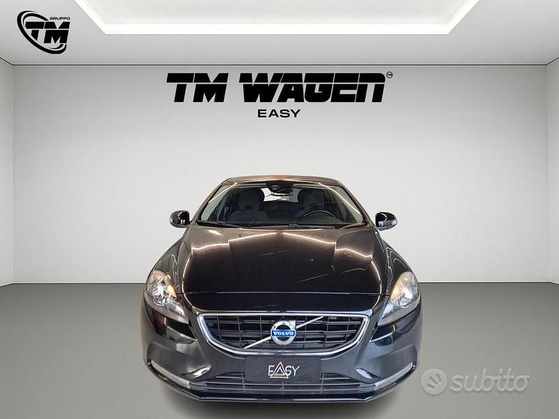 Usata Volvo V40 114 CV (83 kW) 2014 Blu Berlina