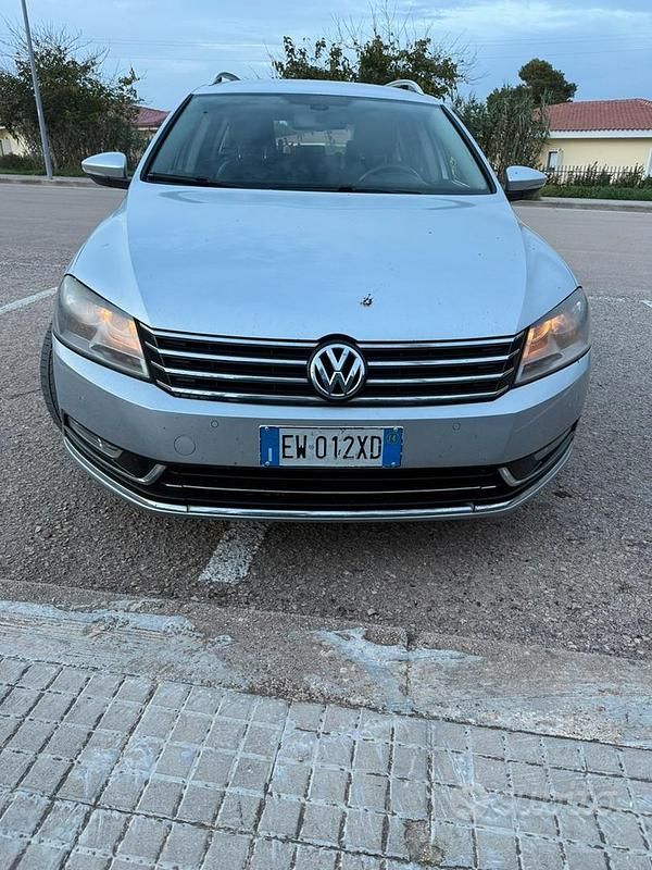 Usata VW Passat 170 CV (125 kW) 2015 Grigio Station wagon