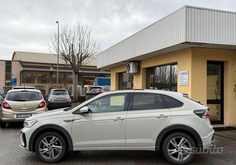 Usata VW Taigo R-line 150 CV (110 kW) 2023 Beige SUV