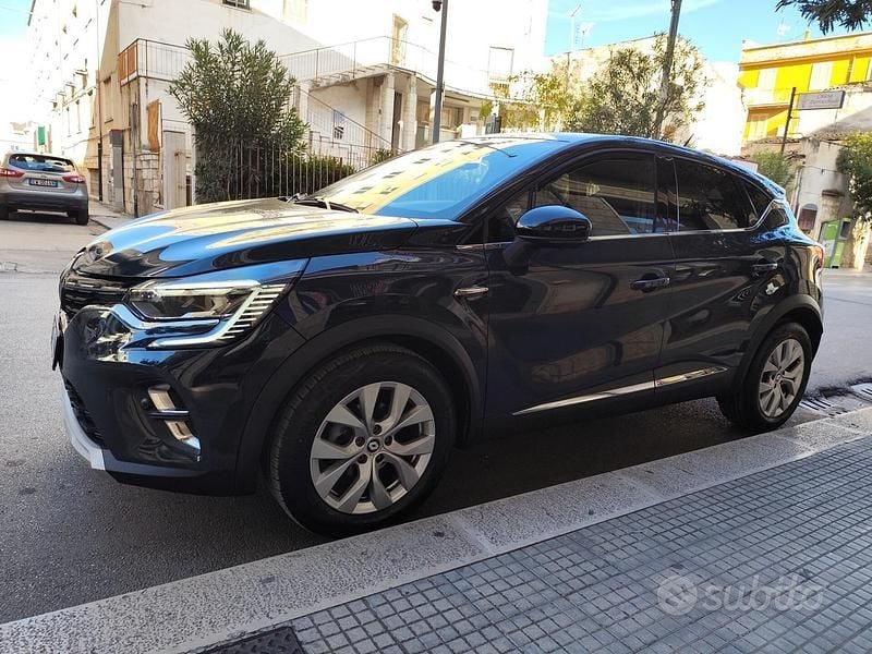 Usata Renault Captur Intens 101 CV (74 kW) 2022 Blu SUV