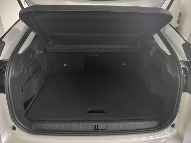 Neu Citroën e-C4 Shine 100 kW (136 PS) 2025 Weiß Limousine