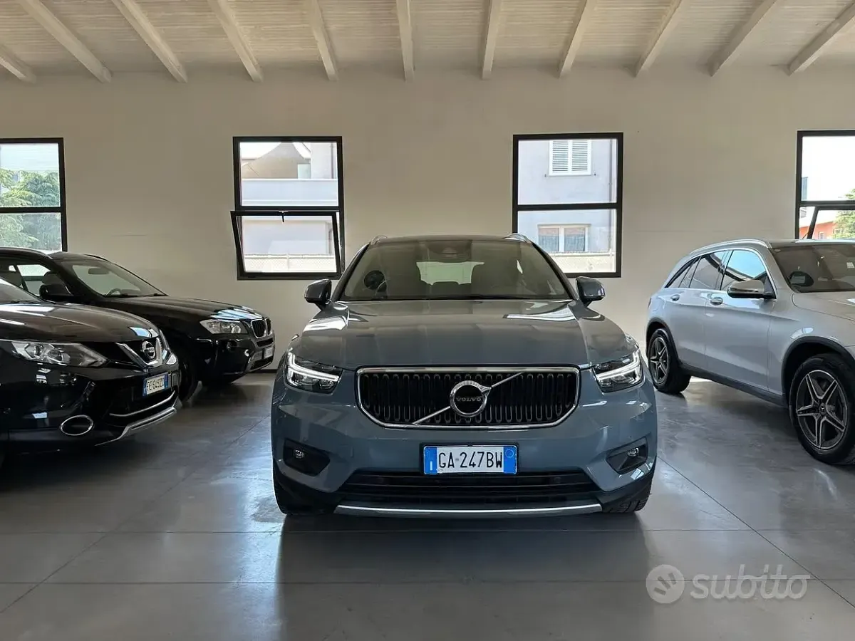 Usata Volvo XC40 Inscription 150 CV (110 kW) 2020 Blu SUV