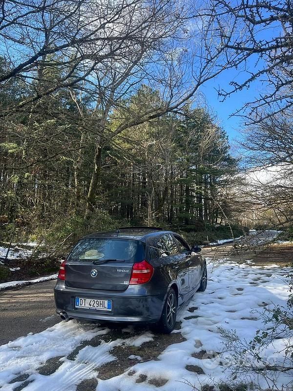 Usata BMW 120 163 CV (119 kW) 2009 Grigio Utilitaria