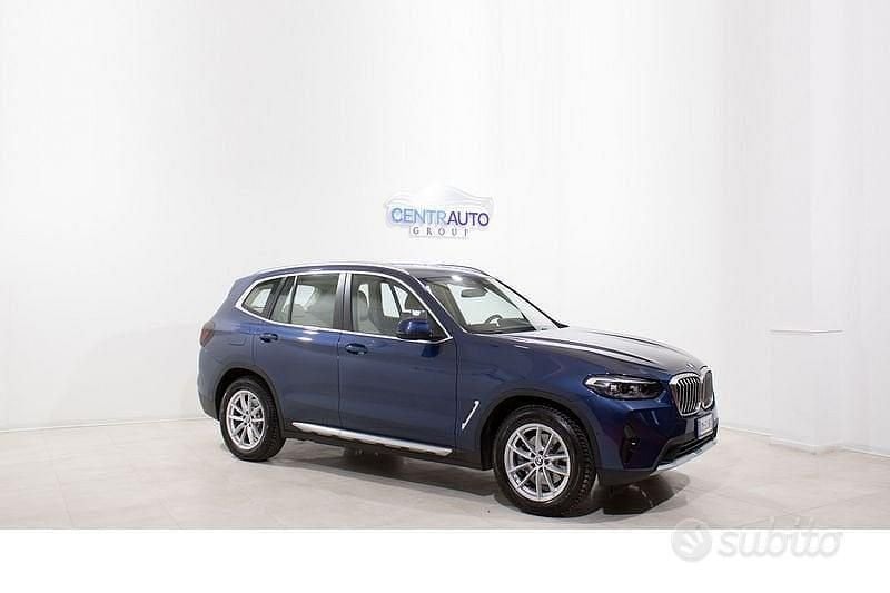 Begagnad BMW X3 Efficient Dynamics 150 HK (110 kW) 2023 Blå SUV