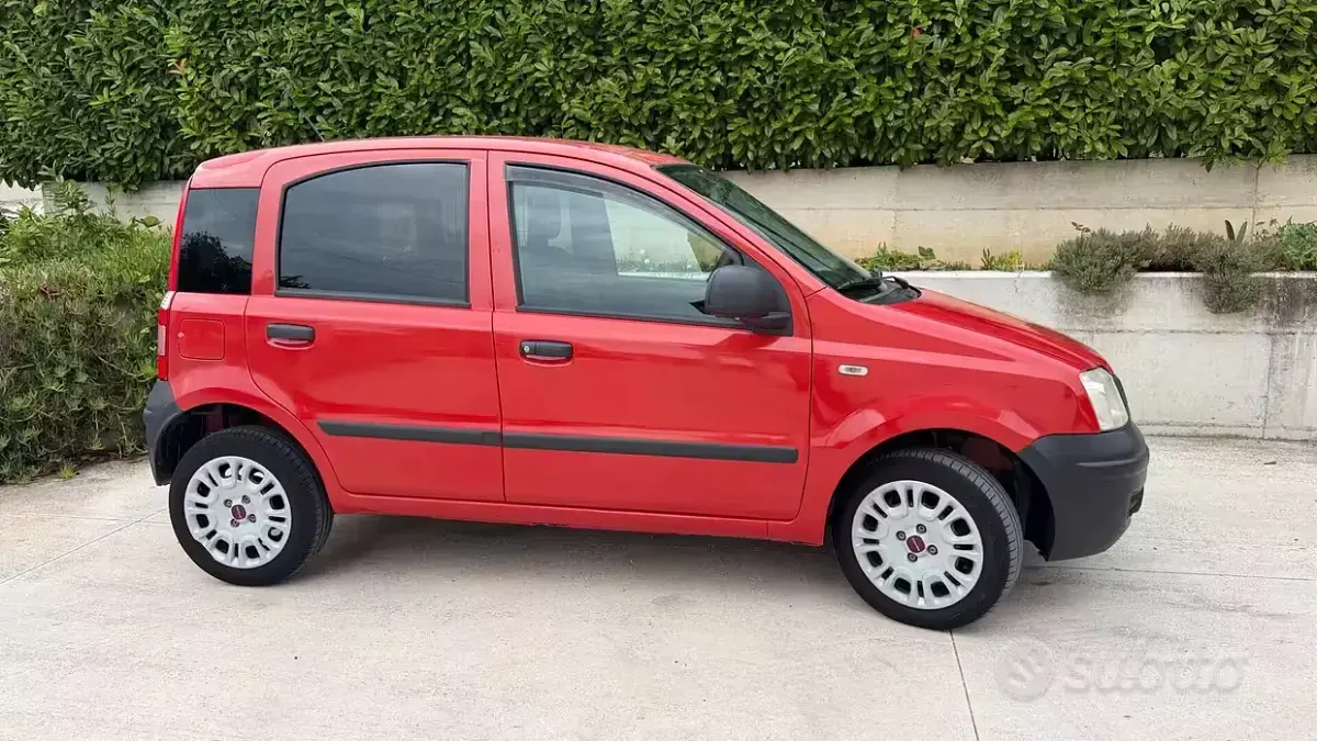 Usata Fiat Panda Active 75 CV (55 kW) 2008 Rosso Utilitaria