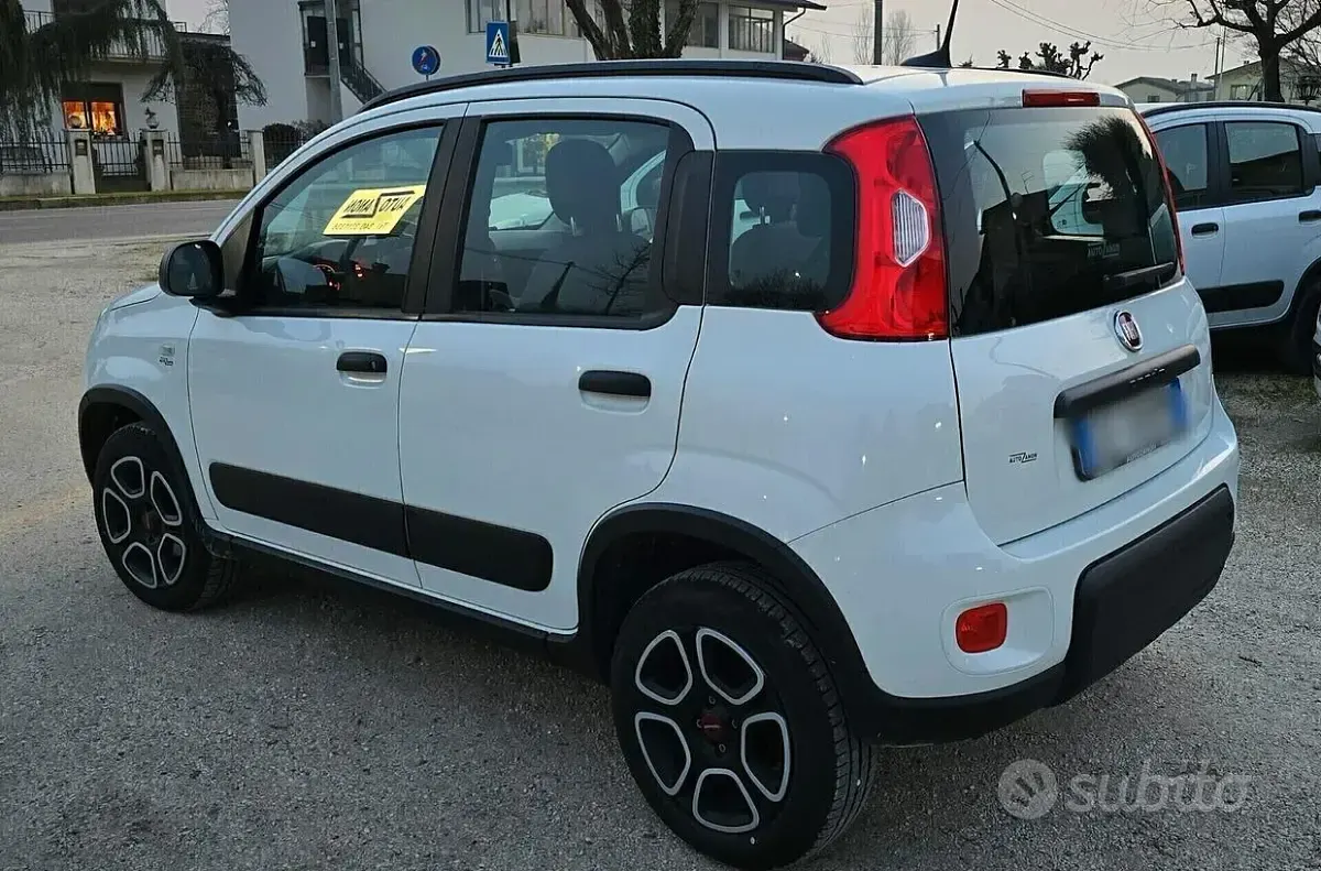 Usata Fiat Panda 80 CV (58 kW) 2021 Bianco Utilitaria