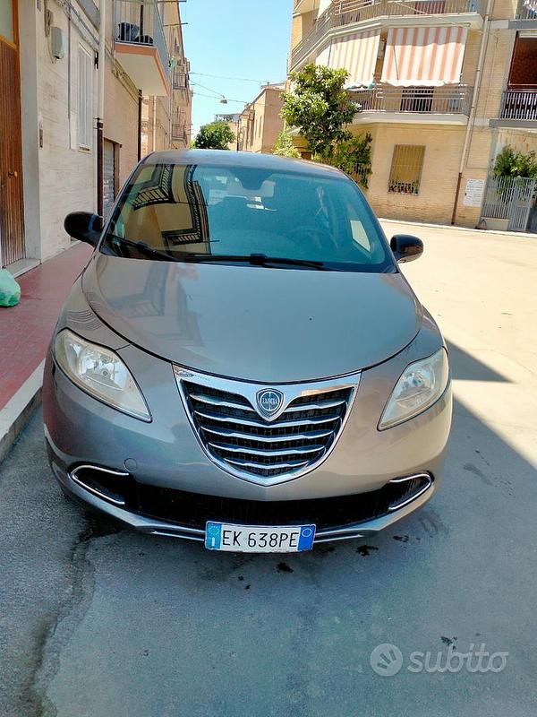 Usata Lancia Ypsilon 2011 Marrone Utilitaria