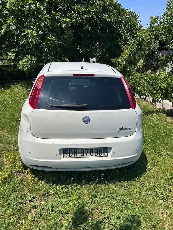 Usata Fiat Grande Punto Dynamic 90 CV (66 kW) 2007 Utilitaria