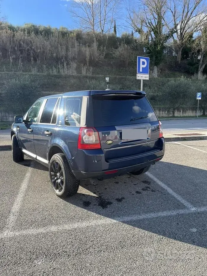 Usata Land Rover Freelander 2 HSE 160 CV (117 kW) 2009 Bluazzurro SUV