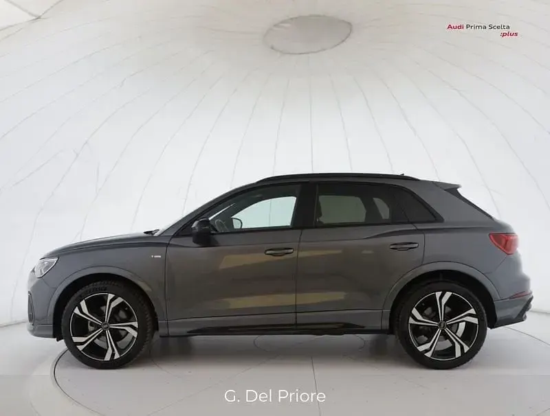 Usata Audi Q3 Ambiente 150 CV (110 kW) 2023 Grigio SUV
