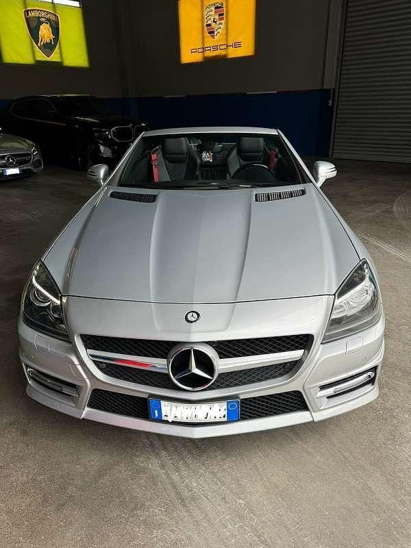 Usado Mercedes SLK250 Premium 204 CV (150 kW) 2011 Plateado Descapotable