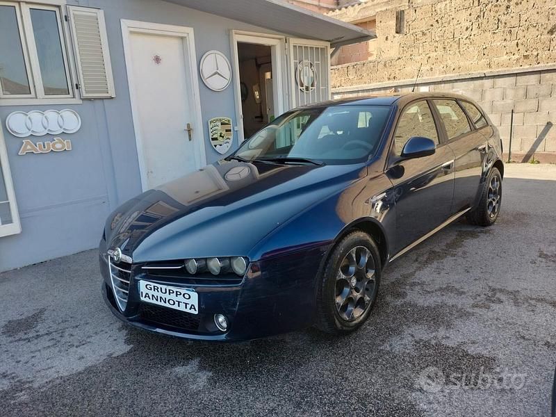 Usata Alfa Romeo 159 Progression 149 CV (109 kW) 2007 Blu Berlina
