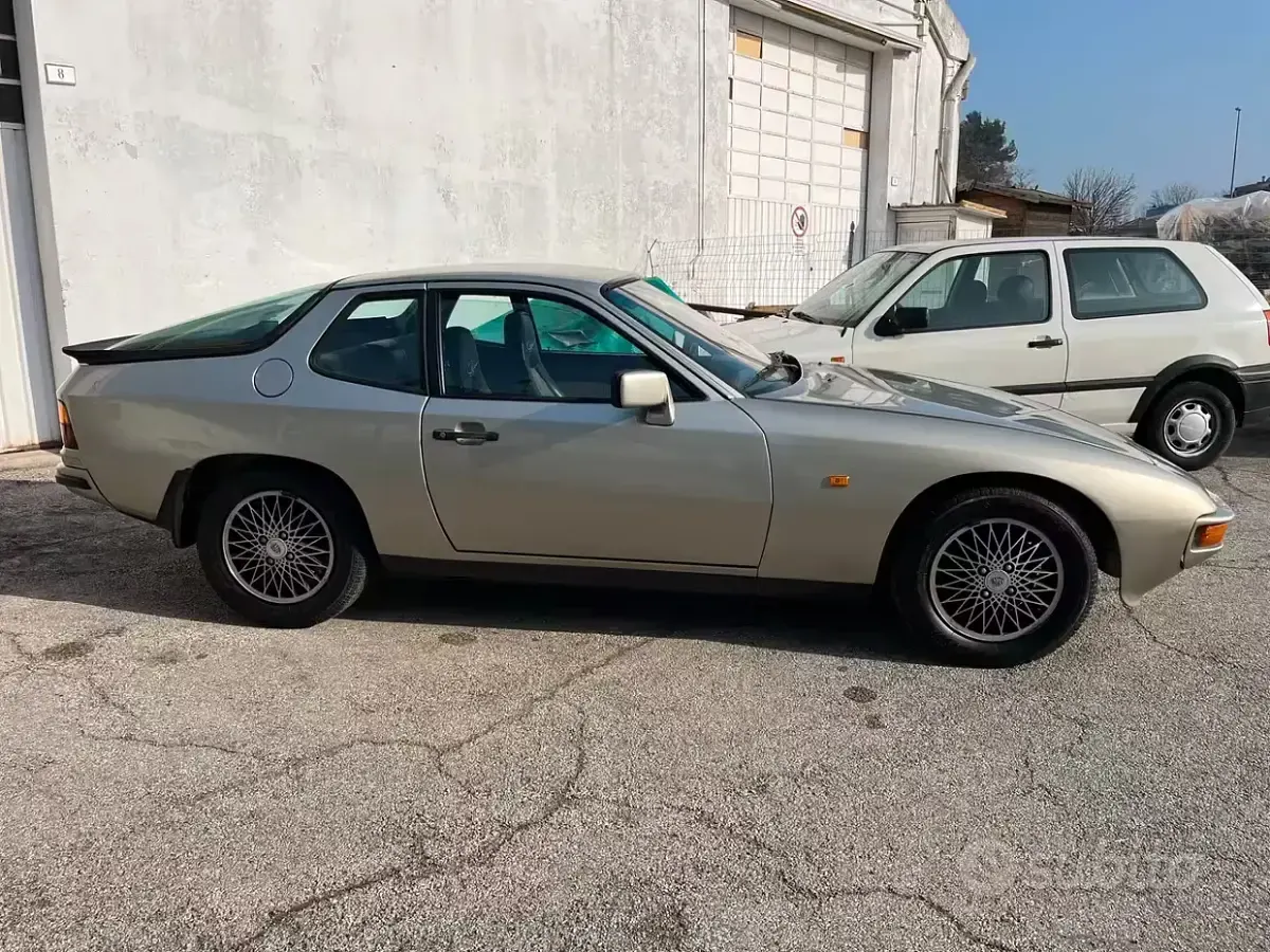 Usata Porsche 924 125 CV (91 kW) 1981 Grigio Coupé