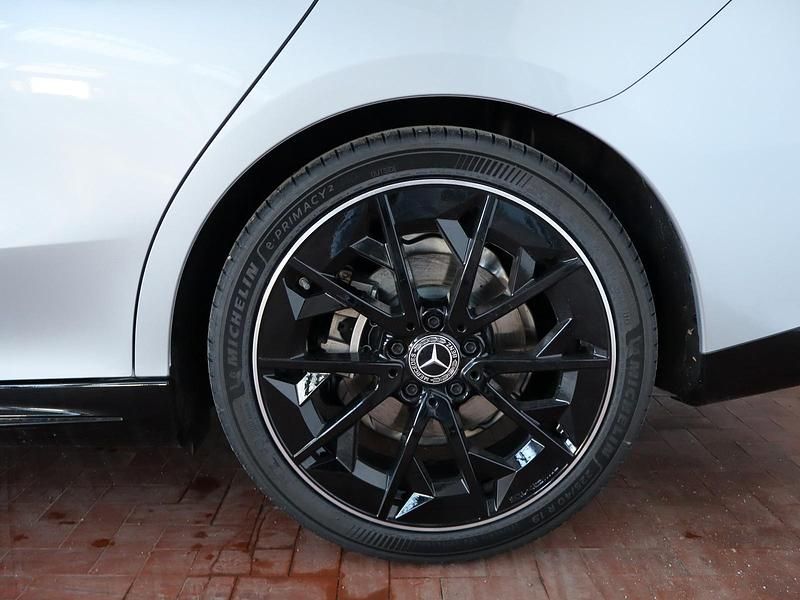 Nuova Mercedes CLA200 Advanced Plus 163 CV (119 kW) 2026 Argento Berlina