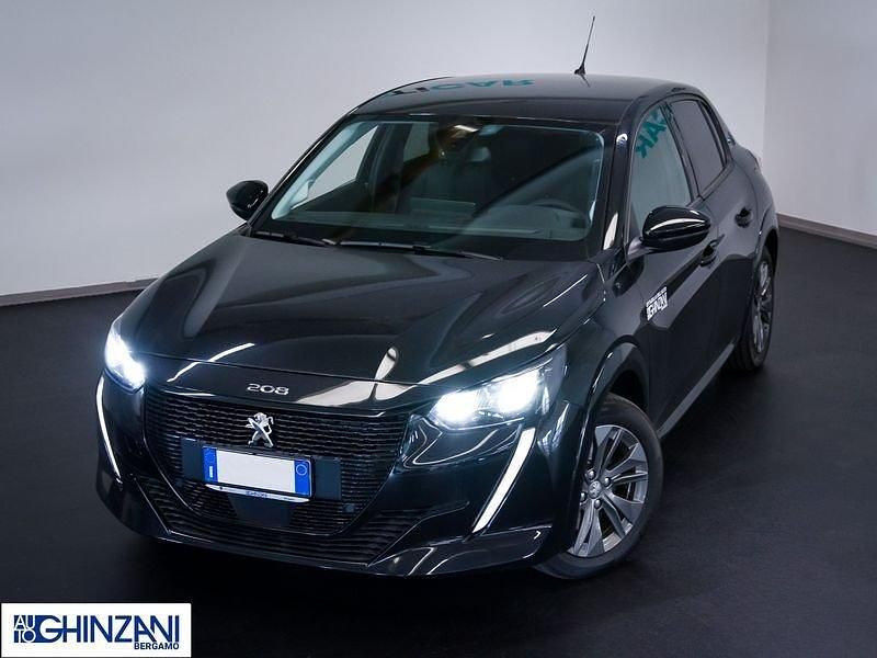 Usata Peugeot e-208 Allure 100 kW (136 CV) 2024 Utilitaria