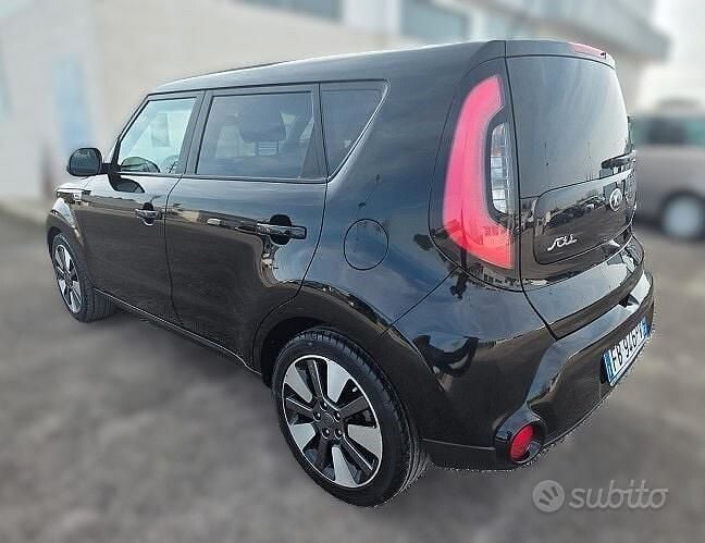 Usata Kia Soul 128 CV (94 kW) 2015 Nero SUV
