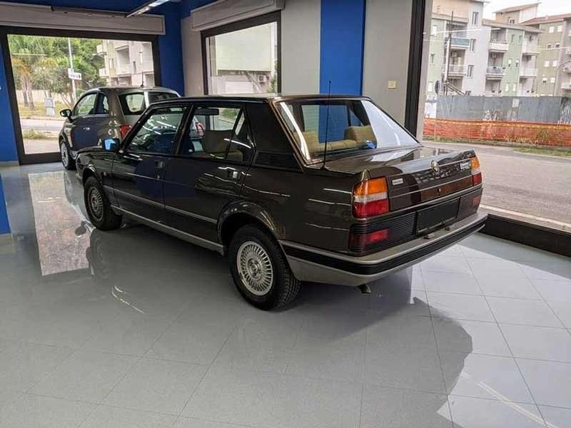 Usata Alfa Romeo Giulietta 109 CV (80 kW) 1984 Ar 543 Utilitaria