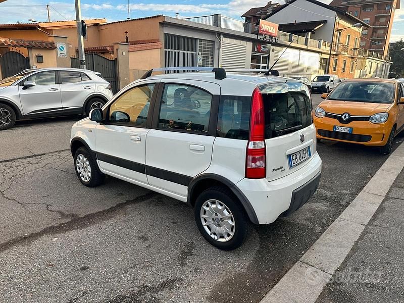 Usata Fiat Panda 4x4 60 CV (44 kW) 2010 Bianco Utilitaria