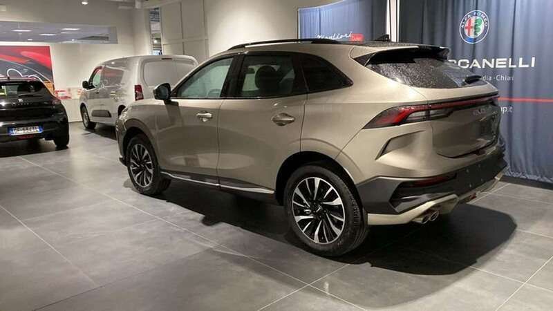 Usata EVO Evo 6 177 CV (130 kW) 2024 Grigio SUV