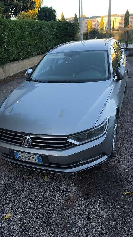 Usata VW Passat Business 150 CV (110 kW) 2019 Grigio Station wagon