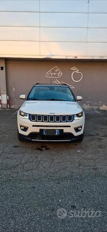 Bianco Usata 2018 Jeep Compass Limited SUV | 18.000 € (Buon prezzo) - Immagine 1/4