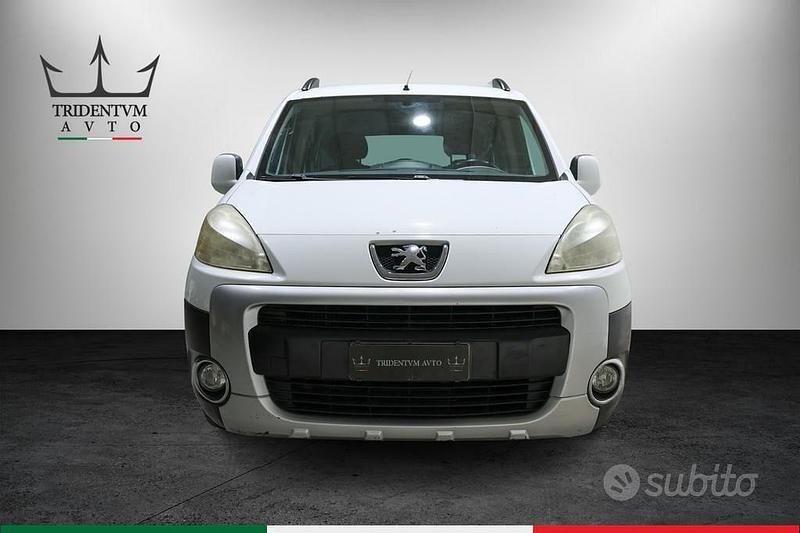 Usata Peugeot Partner Tepee Outdoor 90 CV (66 kW) 2010 Bianco Monovolume