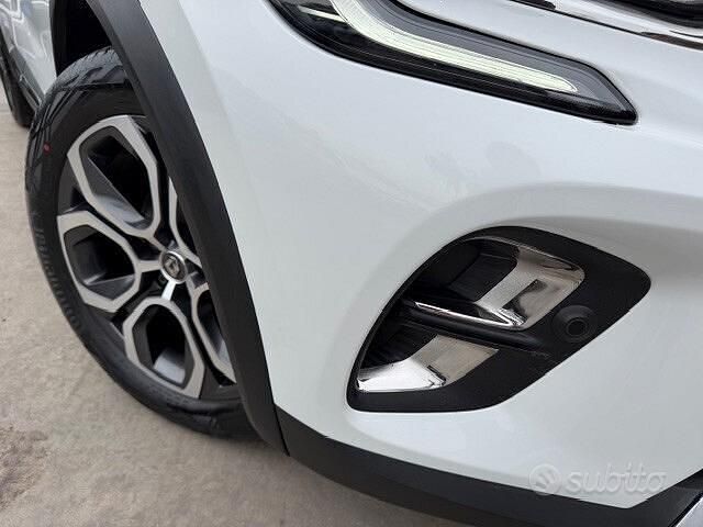 Usata Renault Captur Intens 116 CV (85 kW) 2020 Bianco SUV