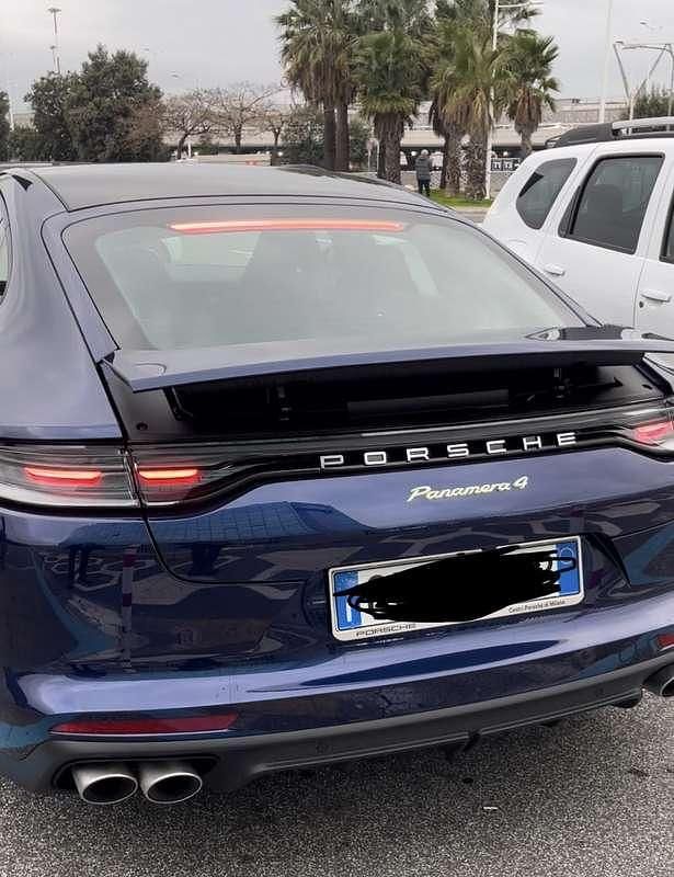 Usata Porsche Panamera 330 CV (242 kW) 2021 Berlina