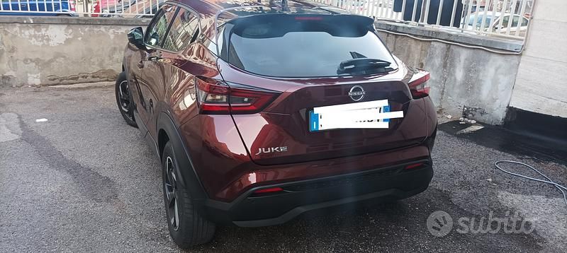 Usata Nissan Juke N-Connecta 114 CV (83 kW) 2022 Rosso SUV