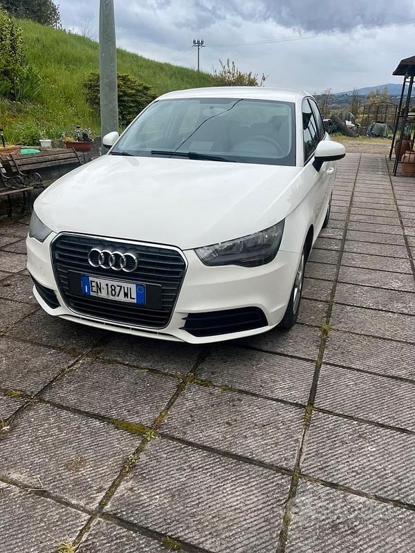 Usata Audi A1 86 CV (63 kW) 2014 Bianco Utilitaria