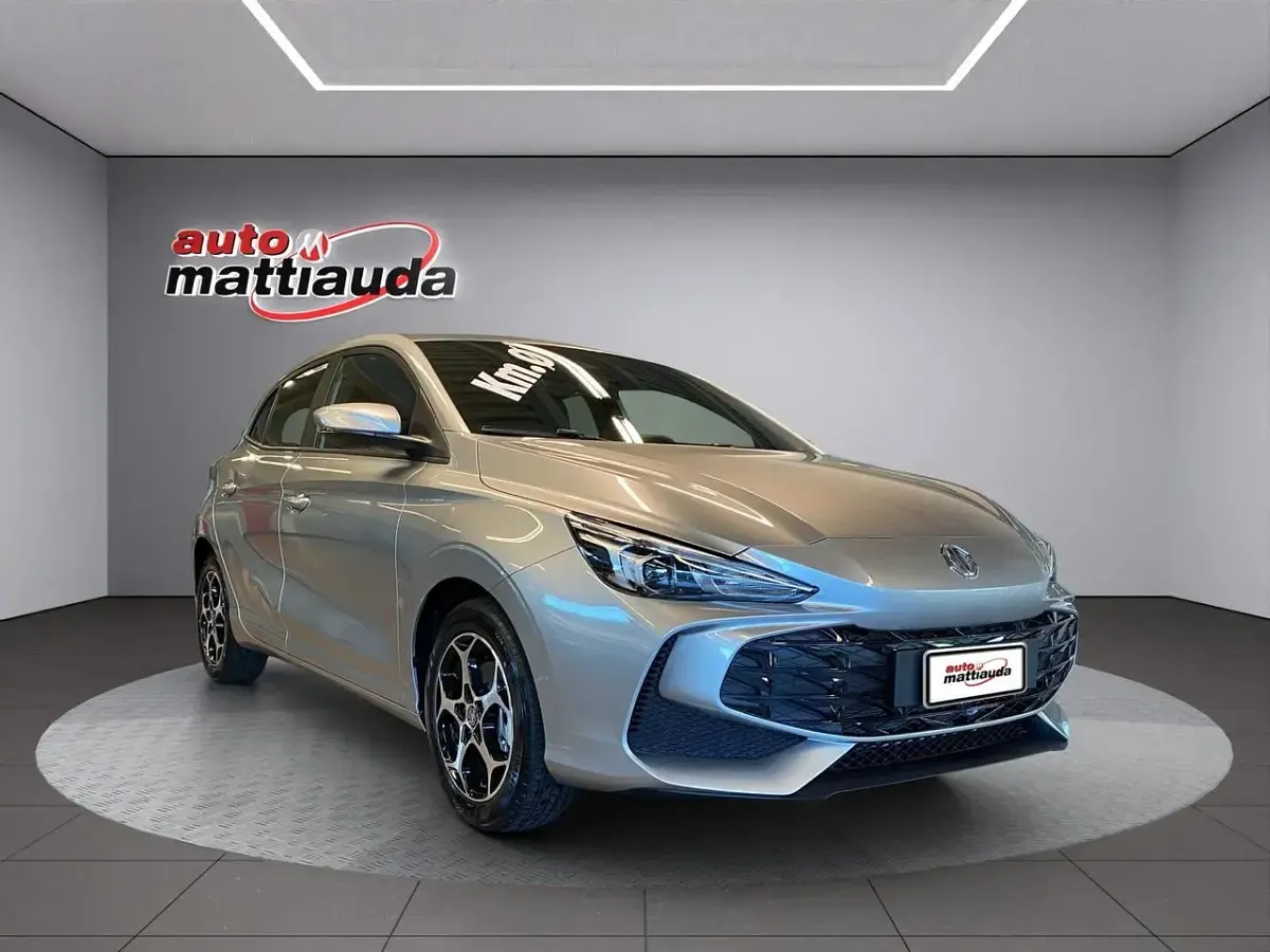 Nuova MG MG3 Comfort 116 CV (85 kW) 2025 Cosmic silver Utilitaria