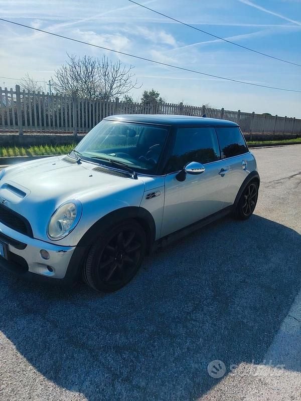 Usata Mini Cooper S 169 CV (124 kW) 2005 Grigio Utilitaria