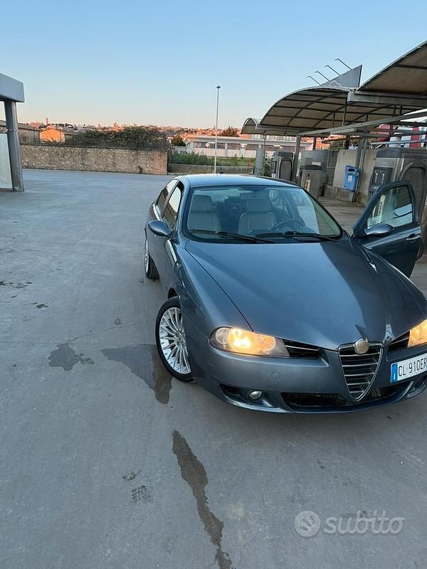 Usata Alfa Romeo 156 140 CV (102 kW) 2004 Berlina