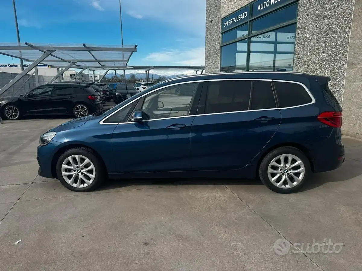 Usata BMW 218 Sport Line 150 CV (110 kW) 2021 Blu Station wagon