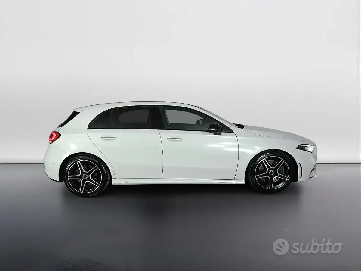 Usata Mercedes A180 Premium 116 CV (85 kW) 2018 Bianco Berlina