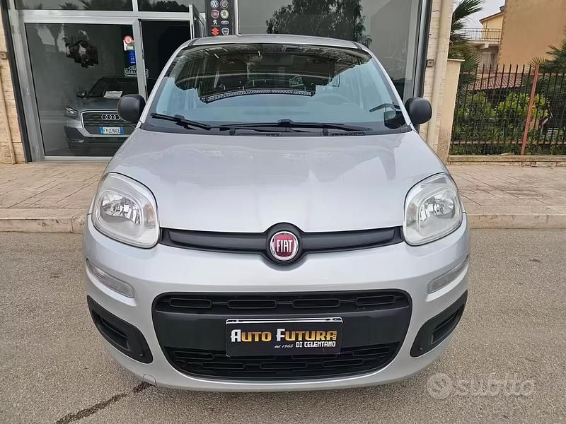 Usata Fiat Panda Pop 70 CV (51 kW) 2014 Grigio Utilitaria