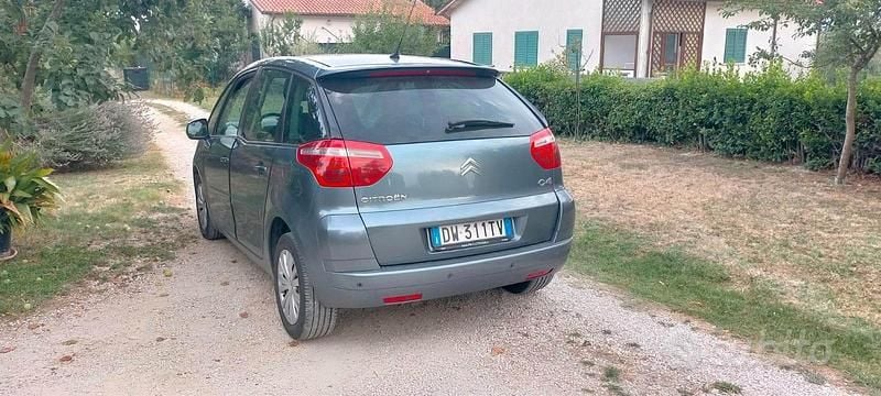 Grigio Usata 2009 Citroën C4 Picasso Monovolume | 3000 € (Molto cara) - Immagine 1/4