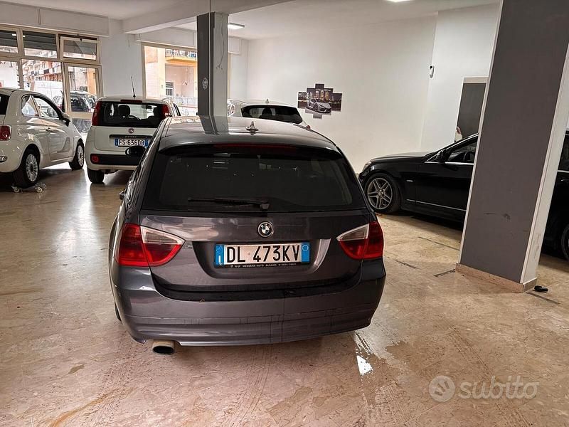 Usata BMW 320 176 CV (129 kW) 2009 Grigio Station wagon