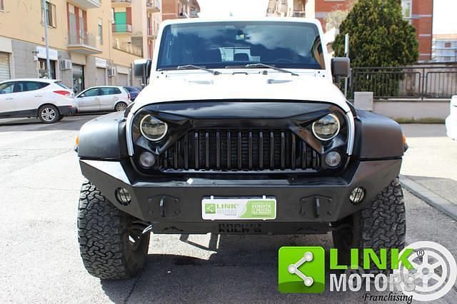 Usata Jeep Wrangler Unlimited Sahara 200 CV (147 kW) 2014 Bianco SUV